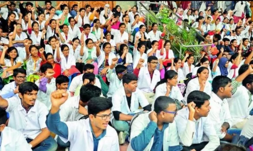 Junior Doctors Protest in Andhra Pradesh