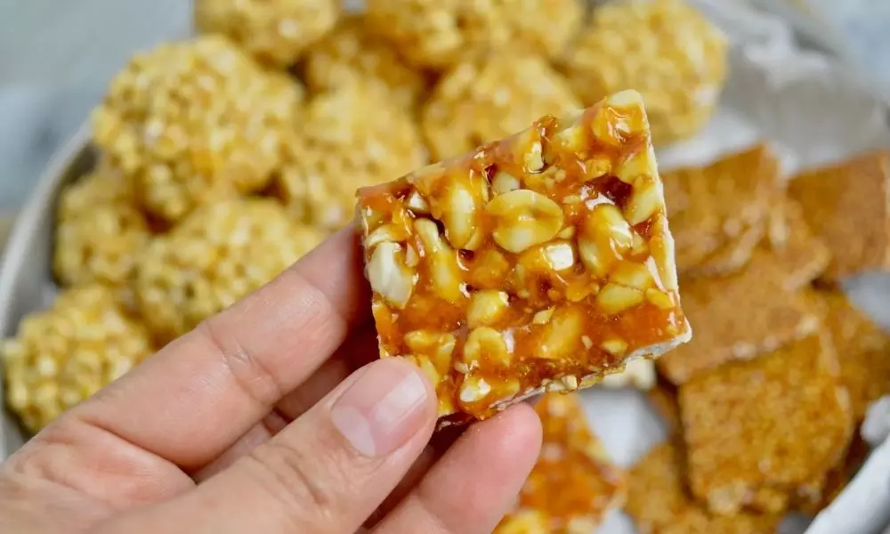 Jaggery Peanut: పల్లిపట్టి తింటున్నారా..! దీని గురించి మీకు ఈ విషయం తెలుసా..? Jaggery Peanut: పల్లిపట్టి తింటున్నారా..! దీని గురించి మీకు ఈ విషయం తెలుసా..?