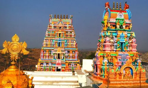 Yadadri Lakshmi Narasimha Swamy Service Ticket, Prasadam and Pulihora Prices Increased | Telangana News Today