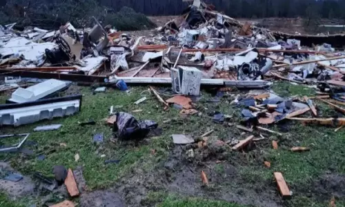 Tornadoes Hits Several States in America Killed 100 Members and Houses Collapsed | Breaking News