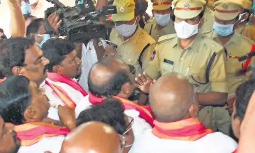 Singareni Workers Meeting with Regional Labour Commissioner | Telangana News Singareni Workers Meeting with Regional Labour Commissioner | Telangana News