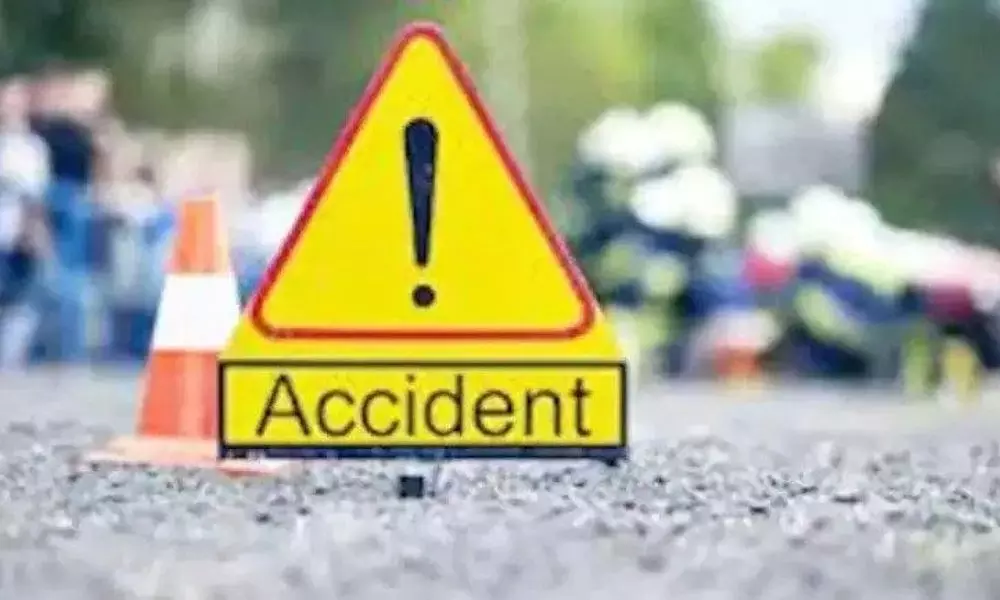 Car Hit a Truck at Dundigal Police Station Area Hyderabad Killed 3 Members | Telugu Online News