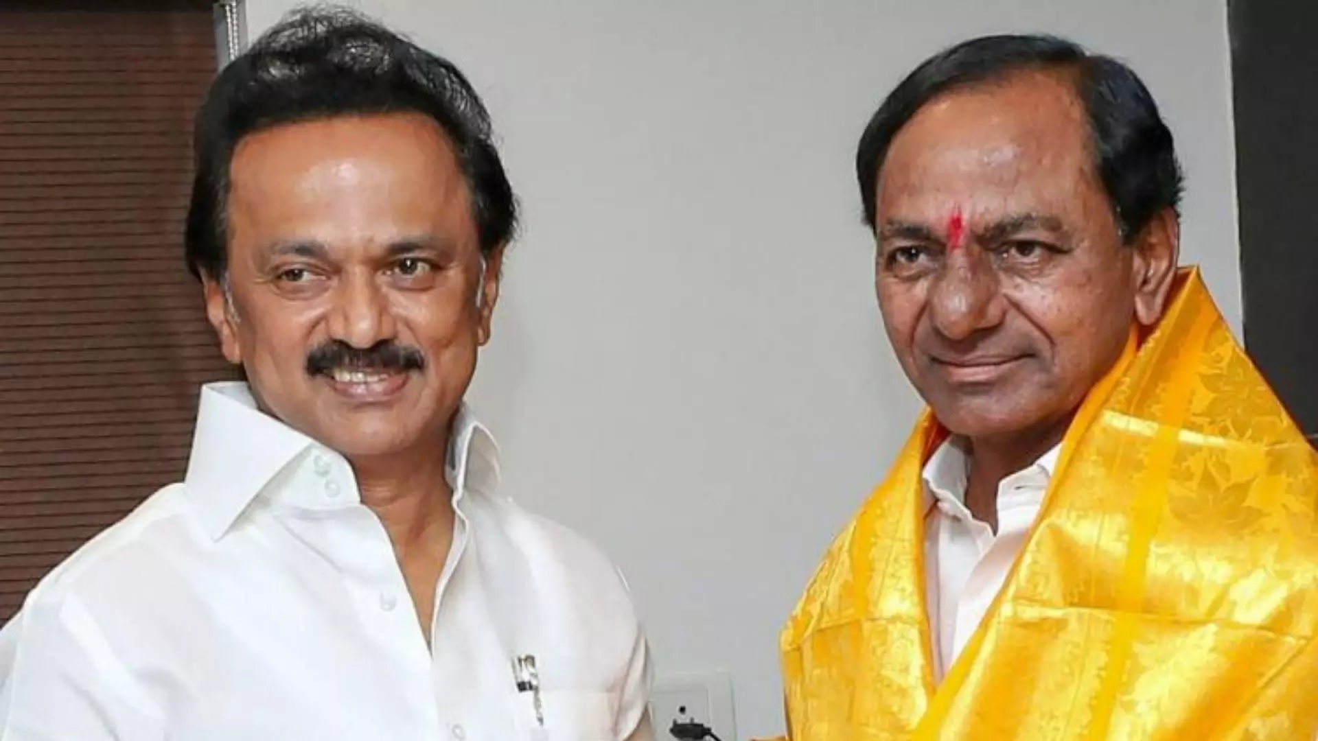 Telangana CM KCR Steps to Third Front in National Politics