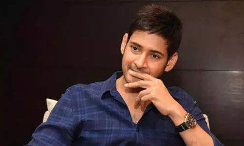 Hero Mahesh Babu Got Knee Operation in Spain and Taking Rest at Dubai | Tollywood News Today