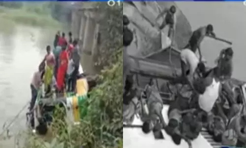 RTC Bus Accident Killed 8 Member in West Godavari Today 15 12 2021 | AP Live News