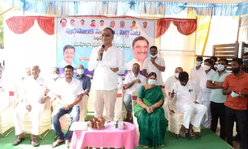 People Need to be Vigilant About Omicran Says Harish Rao