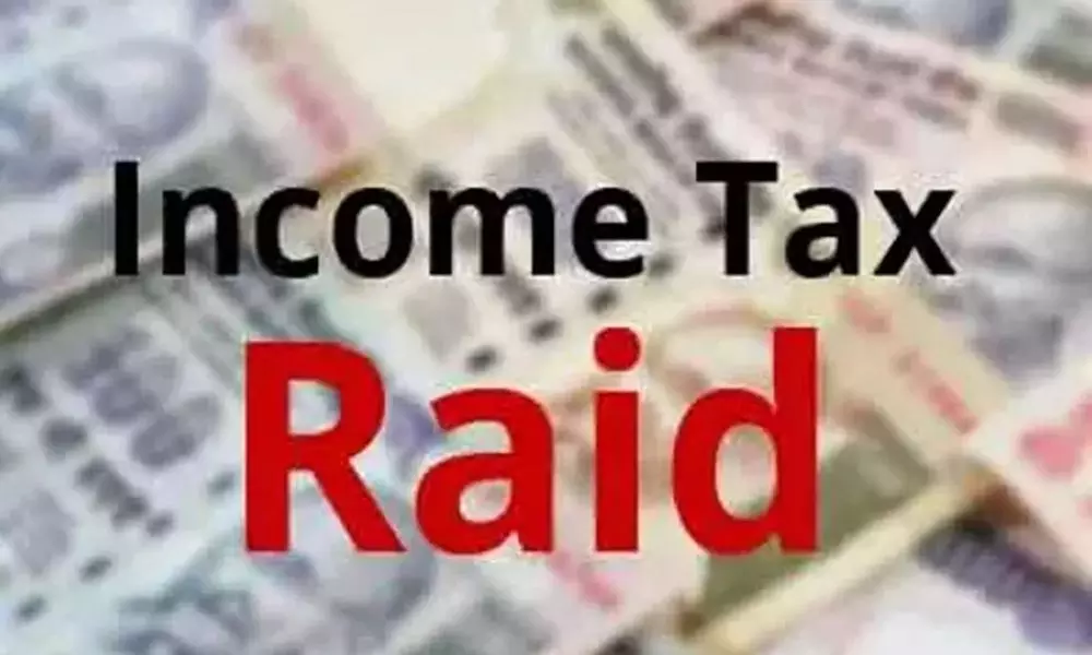 Income Tax Raids in Samajwadi Party Leader Rajeev Rai and Akhilesh Yadav Aides | National News