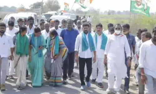 Congress One Day Padayatra to Oppose Rising Prices of Daily Needs under the Guidance of Revanth Reddy | Live News