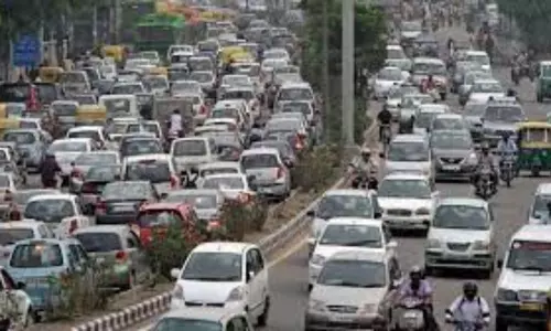 The Delhi Government will Cancel the Registration of 10-year-old Diesel Vehicles from January 1 | Telugu Online News The Delhi Government will Cancel the Registration of 10-year-old Diesel Vehicles from January 1 | Telugu Online News