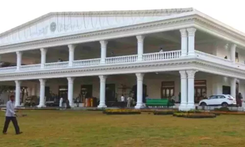 A Family Tried to Self Destruction in Front of Pragathi Bhavan | Telangana News Today A Family Tried to Self Destruction in Front of Pragathi Bhavan | Telangana News Today