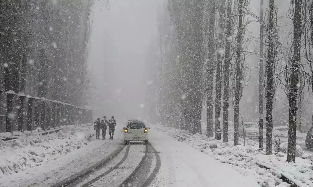 Minus 6 Degree Celcius Temperature Recorded in Srinagar Jammu Kashmir Today | Weather Report