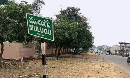 Maoists Assassinated Suraveddu Ex Sarpanch Ramesh in Mulugu District | Telangana News Today