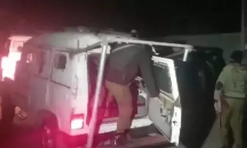 Policeman, Civilian Killed in Terror Attacks in Jammu and Kashmir Policeman, Civilian Killed in Terror Attacks in Jammu and Kashmir