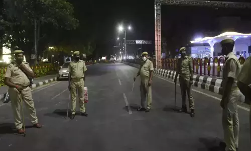 Uttar Pradesh Government Announced Night Curfew From 25th December 2021 Uttar Pradesh Government Announced Night Curfew From 25th December 2021