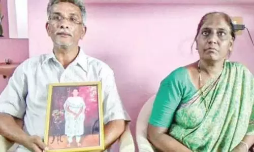 Ayesha Meera Parents Written a Latter to Supreme Court Chief Justice NV Ramana | AP Latest News Ayesha Meera Parents Written a Latter to Supreme Court Chief Justice NV Ramana | AP Latest News