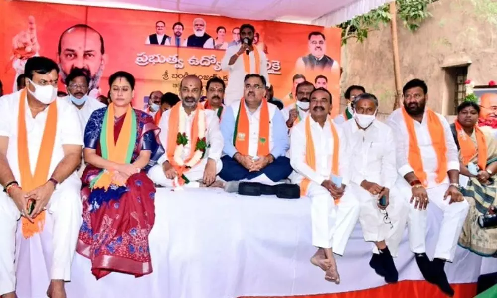 Nirudyoga Diksha of Bandi Sanjay Kumar at Telangana BJP Party Office | TS News Online