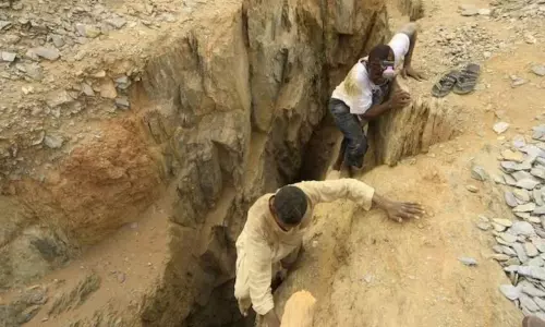 Gold Mine Collapse in Sudan | Telugu Online News Gold Mine Collapse in Sudan | Telugu Online News