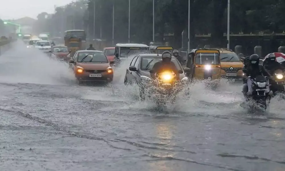 Heavy Rains Floods in Chennai Red Alert Issued by Government for 2 Days | National News