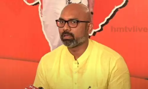 MP Dharmapuri Arvind Comments on DGP Mahender Reddy