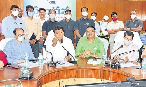 Minister Seediri Appalaraju Comments on Fisherman in Visakapatnam | AP News Today