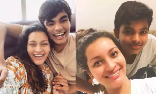Heroin Renu Desai and She Son Akira Nandan Test Covid-19 Positive