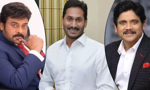 Akkineni Nagarjuna Response on Jagan Chiranjeevi Meeting
