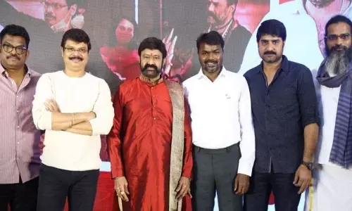 అఖండ గురించి ఆ దేశంలో కూడా మాట్లాడుకుంటున్నారు.. బాలయ్య వ్యాఖ్యలు వైరల్.. అఖండ గురించి ఆ దేశంలో కూడా మాట్లాడుకుంటున్నారు.. బాలయ్య వ్యాఖ్యలు వైరల్..