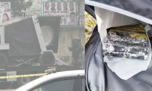 Delhi Police Rushes Bomb Disposal Squad to Ghazipur Flower Market Delhi Police Rushes Bomb Disposal Squad to Ghazipur Flower Market