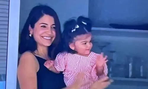 Anushka Sharma and Virat Kohli’s Daughter Vamika First Photo Goes Viral | National News Anushka Sharma and Virat Kohli’s Daughter Vamika First Photo Goes Viral | National News