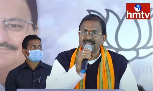 Police Arrest AP BJP chief Somu Veerraju Police Arrest AP BJP chief Somu Veerraju