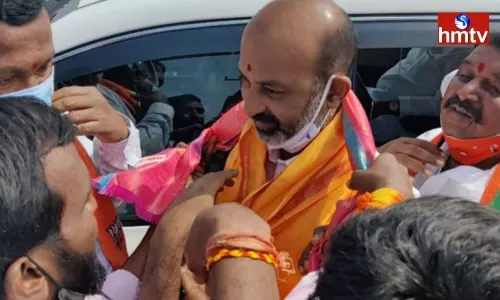 Grand Welcome to BJP Chief Bandi Sanjay on his Way to Armur | TS News Today