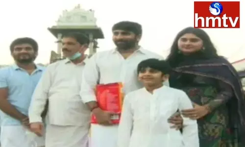 Gopichand a film director who participated in Swami service