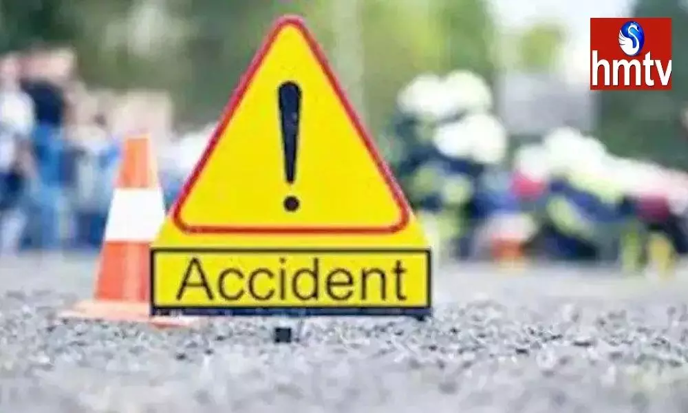Eight die in Road Accident in Anantapur