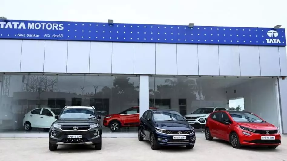 Tata Motors: కారు కొనుగోలు దారులకు టాటా గుడ్‌న్యూస్‌.. రూ.60 వేల వరకు డిస్కౌంట్లు..?