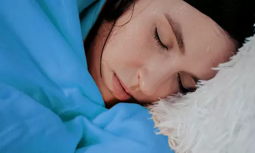 Sleep: గాడ నిద్రలో చెమటలు పడుతున్నాయా.. జాగ్రత్త..?