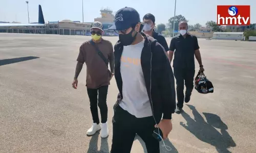 Ram Charan in Rajahmundry Airport | Tollywood News Ram Charan in Rajahmundry Airport | Tollywood News