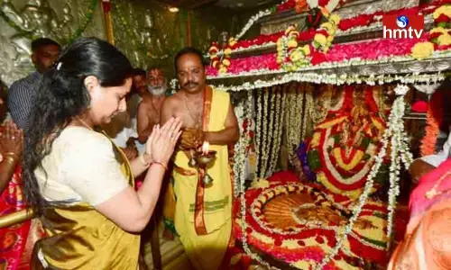 Minister Talasani MLC Kavitha WhoVisited The Bulkampeta Yellamma