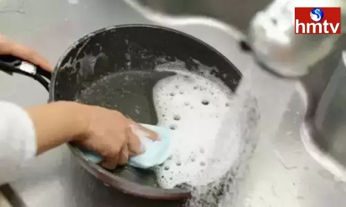 Clean burnt utensils in kichen with these tips