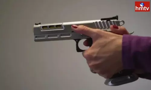 Gun Firing Tension in Karnmguda Hyderabad Today 01 03 2022 | Breaking News Gun Firing Tension in Karnmguda Hyderabad Today 01 03 2022 | Breaking News