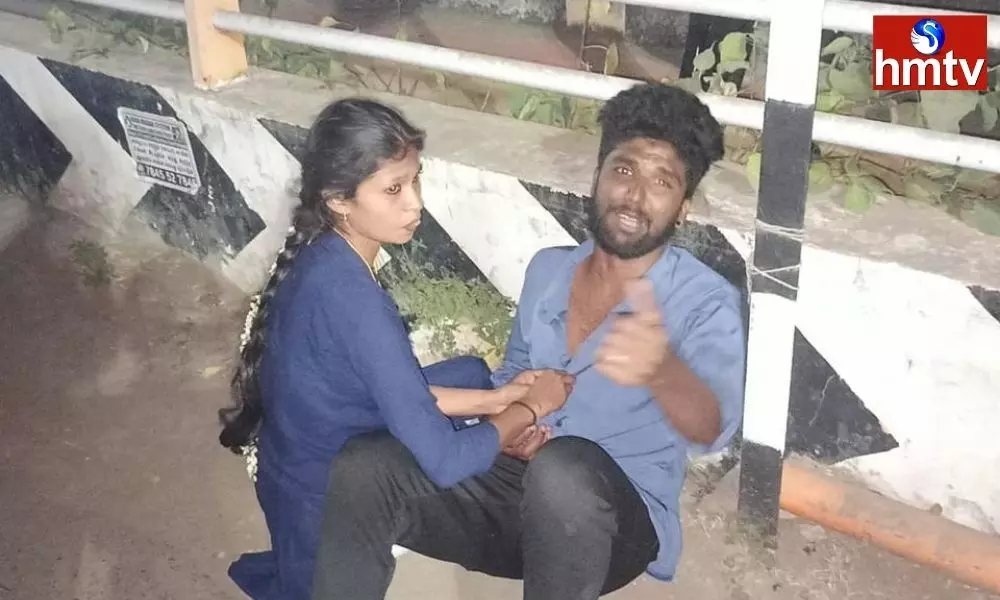 High Drama in Coimbatore as Newly Married Couple for Help from Car at Busy Traffic Light