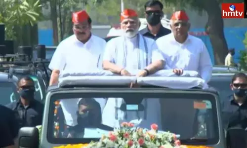 Solid Welcome to PM Narendra Modi in Gujarat | National News Solid Welcome to PM Narendra Modi in Gujarat | National News