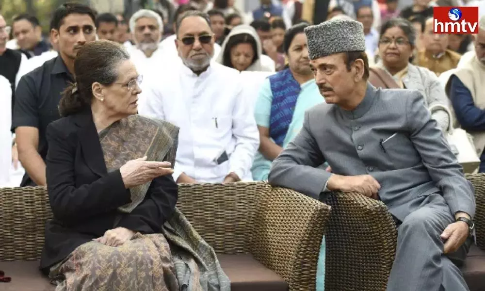 Ghulam Nabi Azad Meets Sonia Gandhi