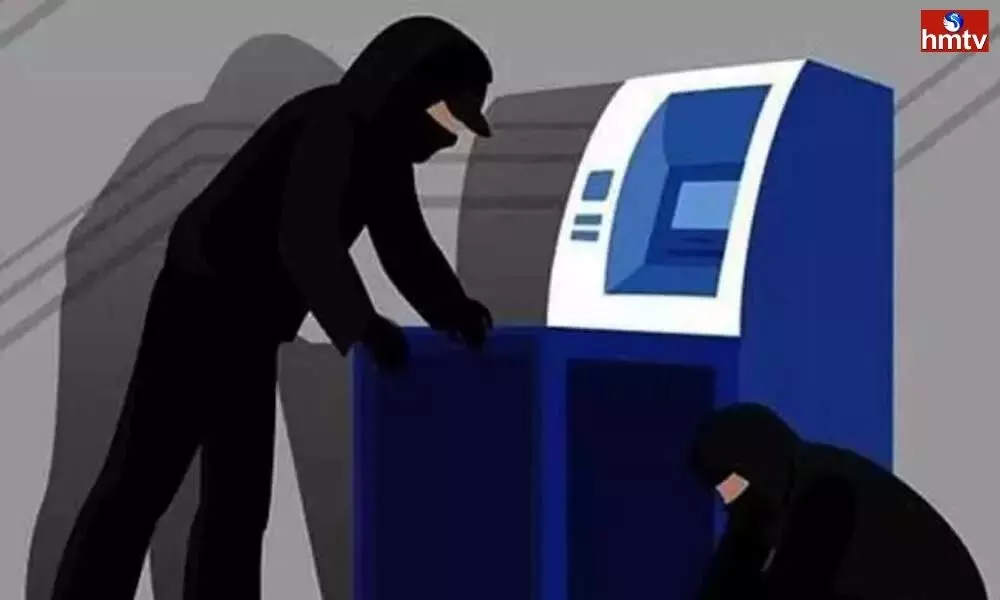 Thieves Broke into Two ATMs in The Old Town at Midnight in Hyderabad | Live News