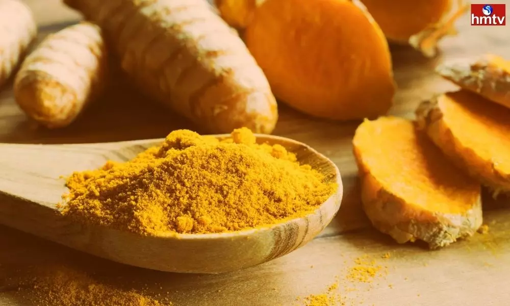 add a little turmeric to the bathwater and take a bath to get rid of the skin problems | Summer Skin Care Tips