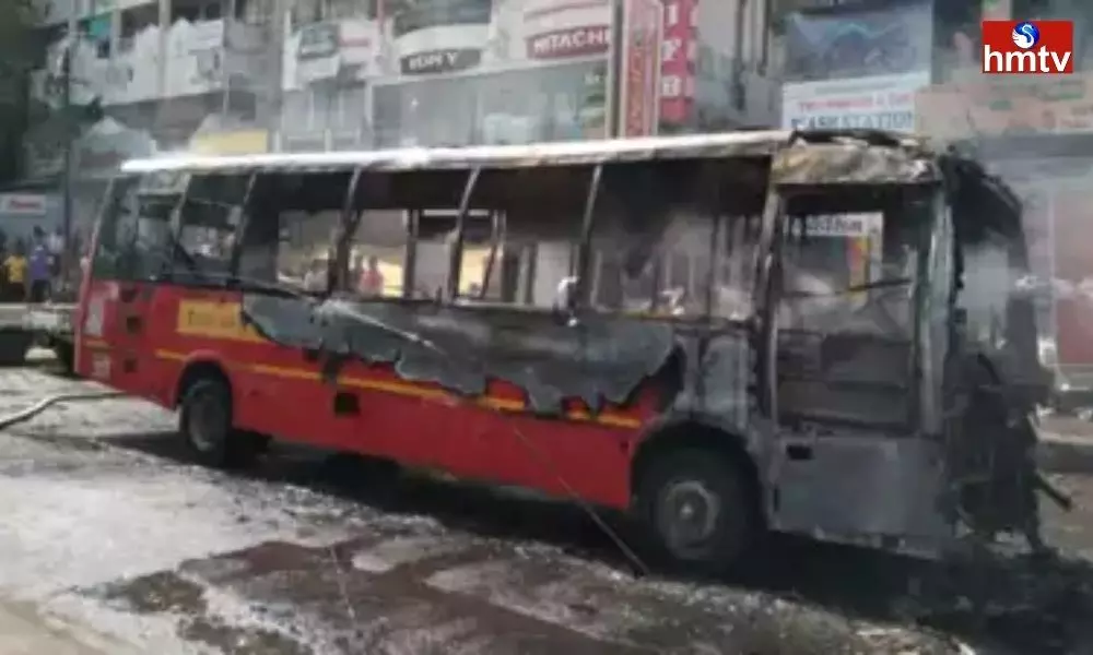Bus Fire Accident in Nagpur 45 Passengers are in Bus | Breaking News