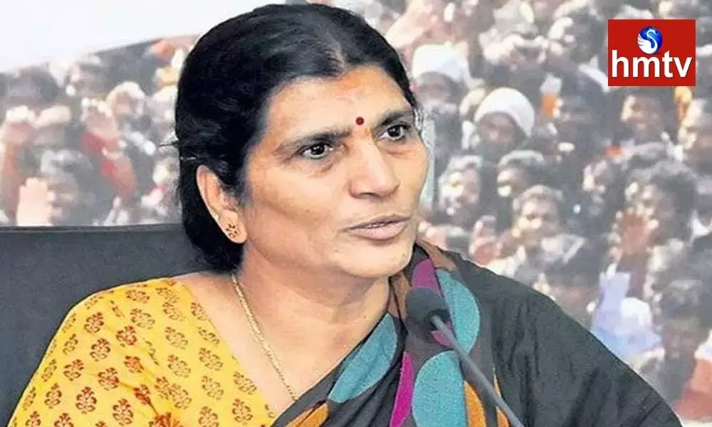 Lakshmi Parvathi Praises Jagan For NTR Name for a District