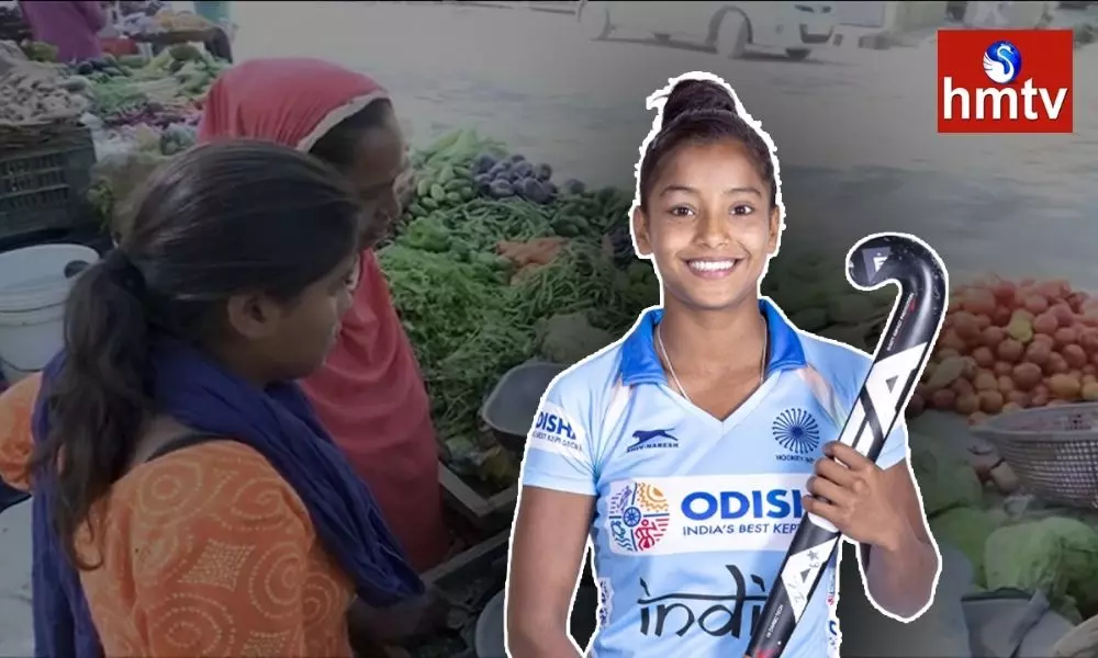 Vegetable Vendor Daughter Playing in Ongoing Junior Womens Hockey WC
