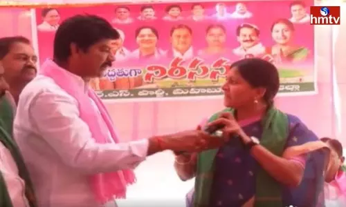 MP Maloth Kavitha vs MLA Shankar Nayak