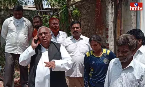 Congress Leader V Hanumantha Rao Supports Shravani Family