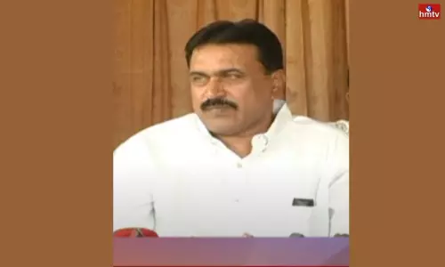 TRS Ex MLC Santhosh Kumar Changing His Political Party | Live News